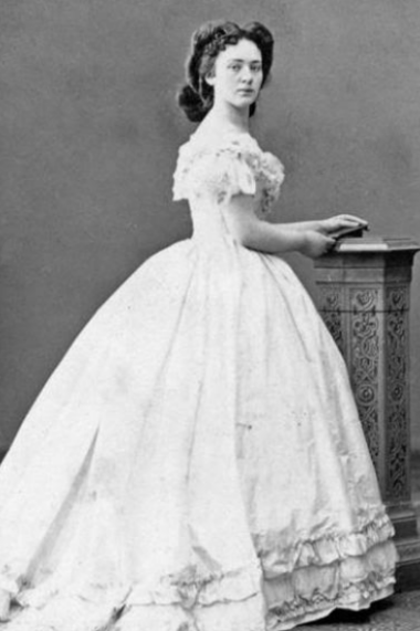 Bertha von Suttner als junge Frau, um 1865